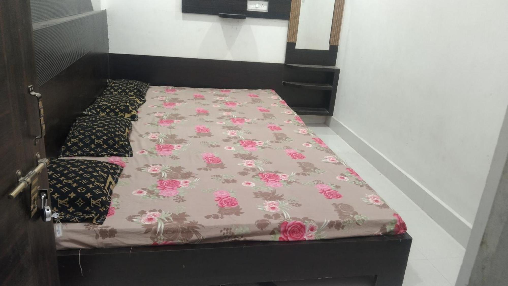 Mangal Dham, Deoghar Hotel Room photo